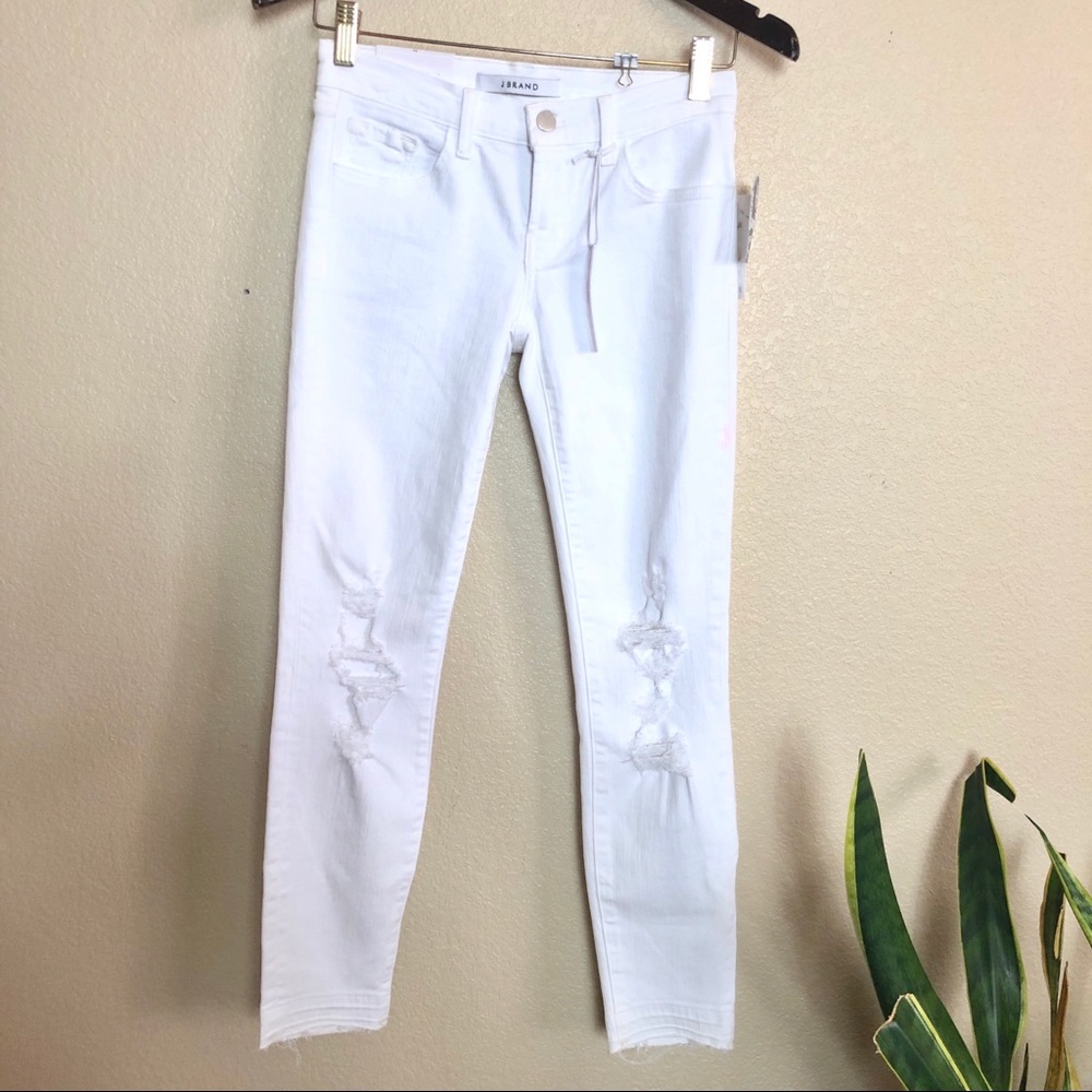 J Brand || $178 Cropped Low Rise Stretch Jeans
